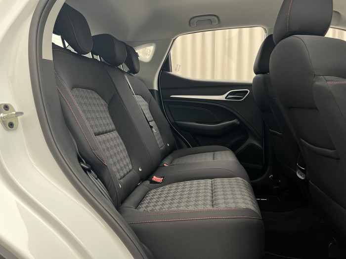 MG ZS 1.5 ESSENTIAL PLUS CZ 1.maj.