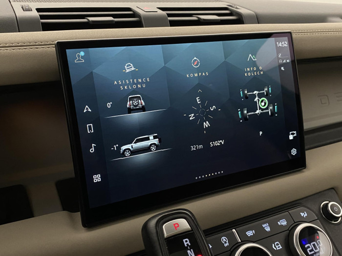 Land Rover Defender D250 AWD SE AUT CZ 3.0 d SE