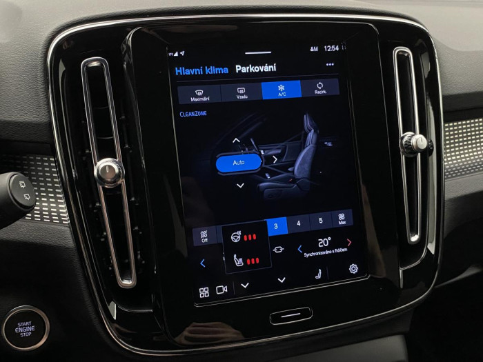 Volvo XC40 B4 AWD BRIGHT PLUS REZERVACE 2.0 Plus