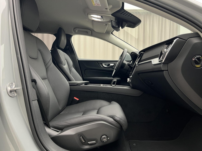 Volvo V60 CC B5 AWD PLUS BRIGHT AUT