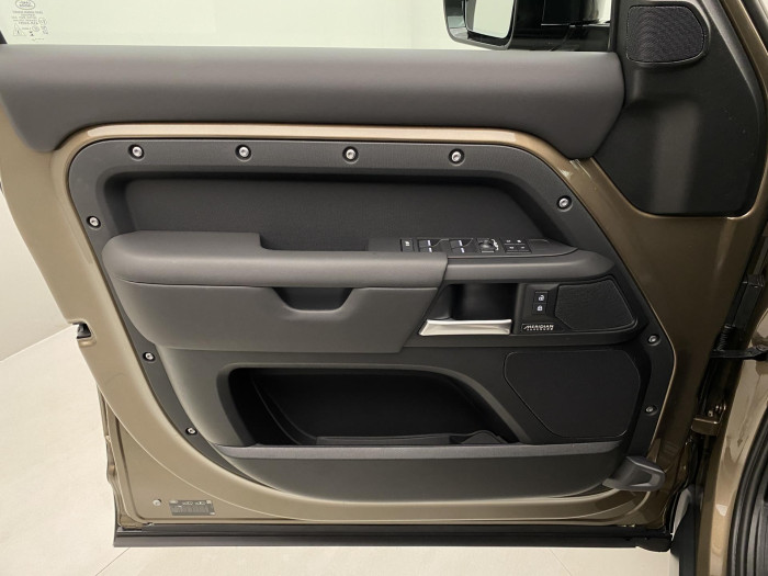 Land Rover Defender 110 D350 X-Dynamic HSE 3.0 d Dynamic