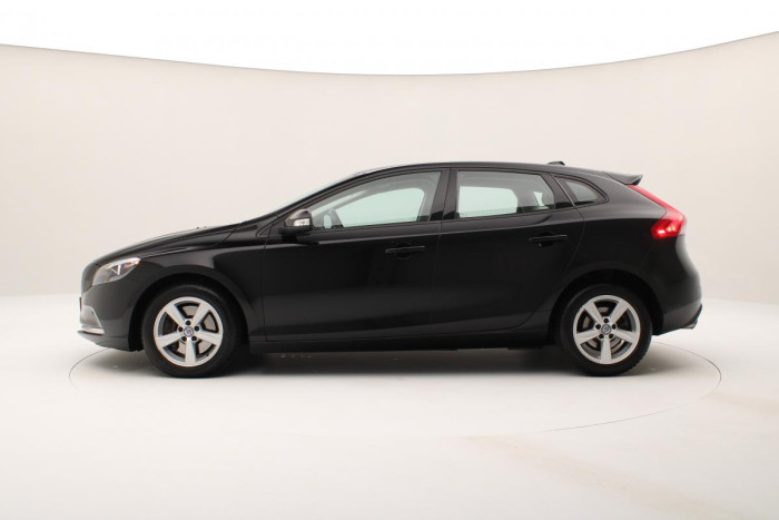 Volvo V40 D3 NAVIGACE AUT REZERVACE 2.0 d