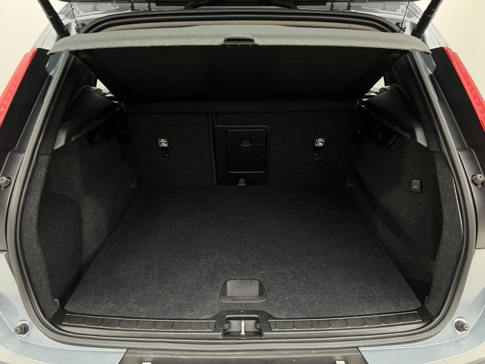 Volvo XC40 D3 MOMENTUM PRO AUT 1.maj. 2.0 d Momentum