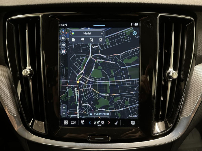 Volvo V60 CROSS COUNTRY B4 REZERVACE