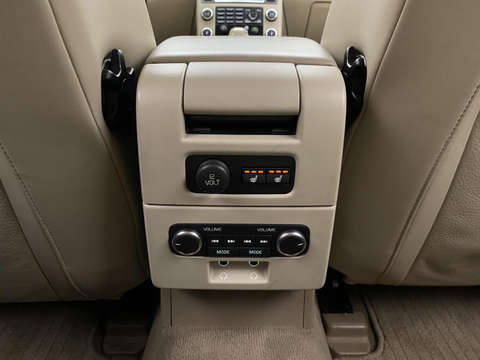 Volvo V70 D5 AWD SUMMUM AUT CZ 2.4 d Summum