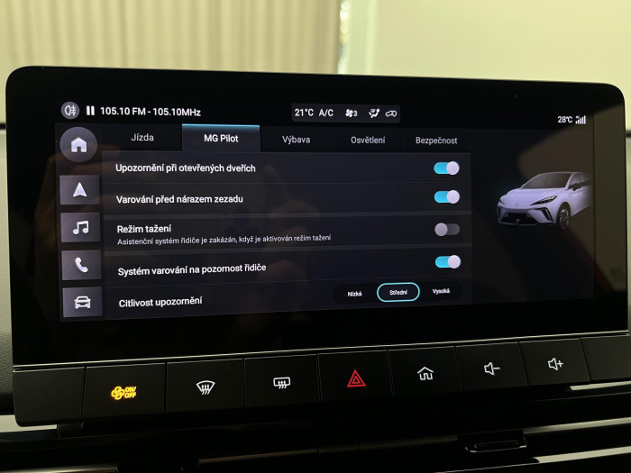 MG MG4 EV EXCLUSIVE 64 kWh CZ 1.maj. Exclusive