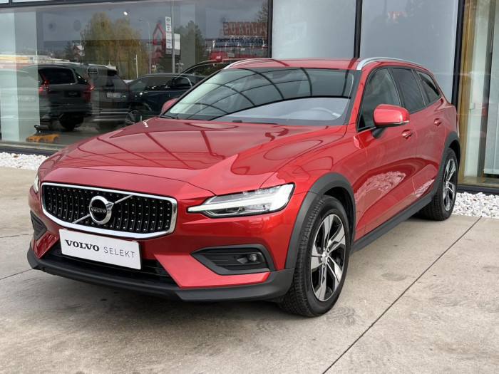 Volvo V60 CROSS COUNTRY B4 AWD Aut 1.maj