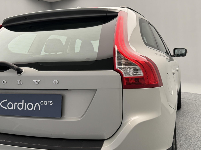 Volvo XC60 3.2 AWD MOMENTUM CZ 3.2 Momentum