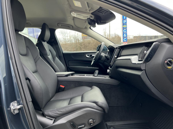 Volvo XC60 B4 MOMENTUM Aut 2.0 Momentum