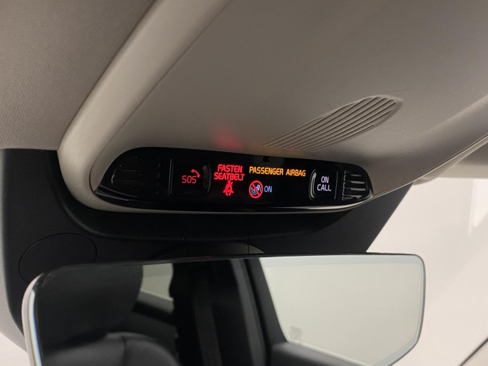 Volvo XC90 D5 AWD MOMENTUM AUT CZ 7míst 2.0 d Momentum