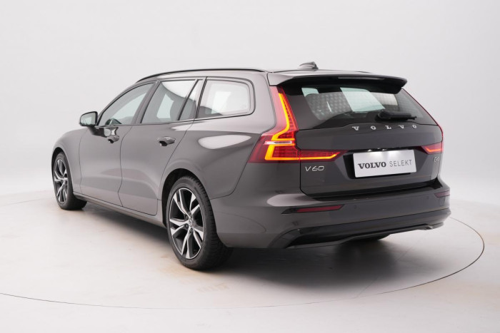 Volvo V60 B4 PLUS DARK AUT 1.maj.