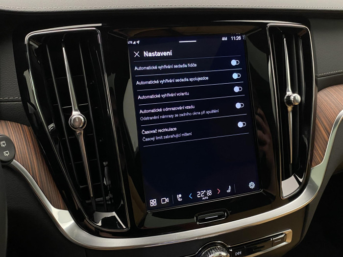 Volvo V60 B4 AUT DARK ULTRA