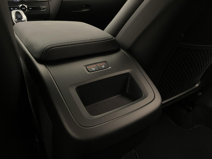 Volvo XC60 B5 AWD AUT PLUS BLACK EDITION