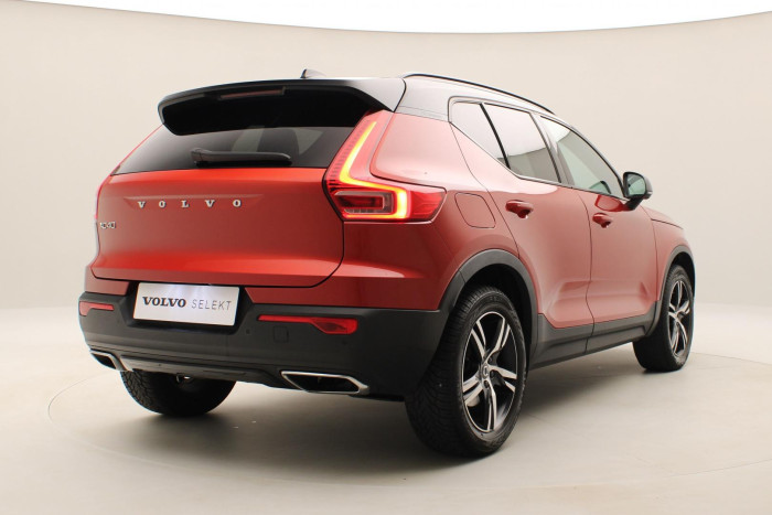 Volvo XC40 T4 R-DESIGN AUT REZERVACE