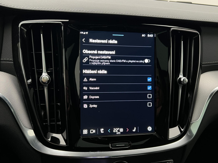 Volvo V60 T6 AWD RECHARGE ULTRA DARK AUT