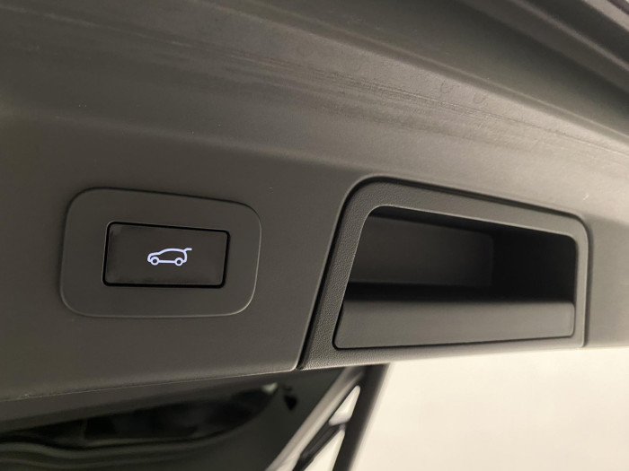 Land Rover Range Rover Velar D200 DYNAMIC SE AWD AUT 2.0 d Dynamic SE