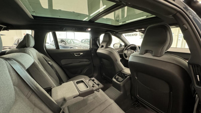 Volvo V60 T6 RECHARGE AWD REZERVACE