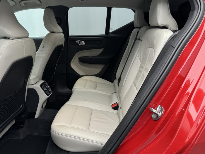 Volvo XC40 B4 INSCRIPTION AUT CZ 1 .maj