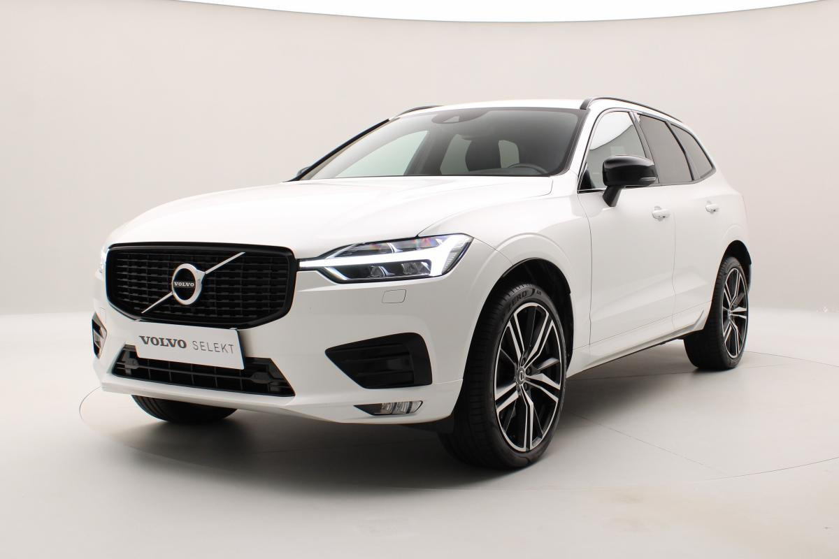 Volvo XC60 B5 AWD R-DESIGN REZERVACE