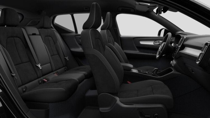 Volvo XC40 B4 BLACK EDITION PLUS AUT