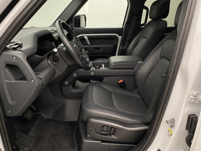 Land Rover Defender 110 D300 X-DYNAMIC HSE AWD AUT 3.0 d Dynamic