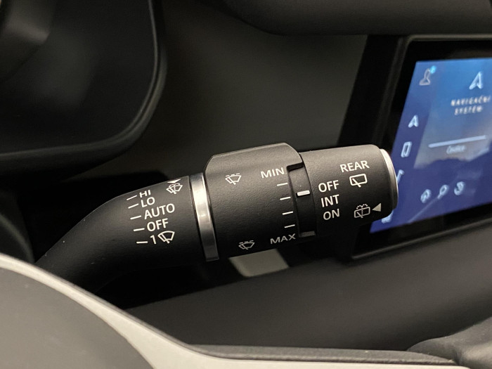 Land Rover Defender D250 SE AWD AUT REZERVACE 3.0 d SE