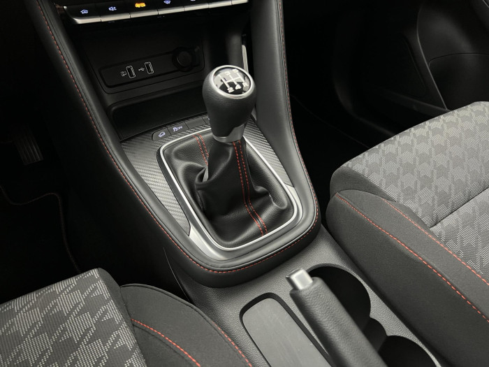 MG ZS 1.5 ESSENTIAL PLUS CZ