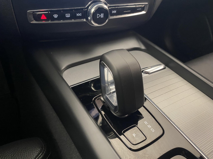 Volvo XC60 B5 AWD DARK PLUS AUT