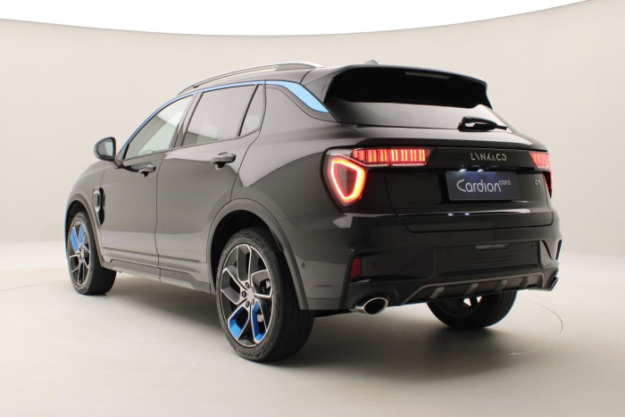 Lynk & Co 01 PHEV DCT AUT 1.maj. REZERVACE