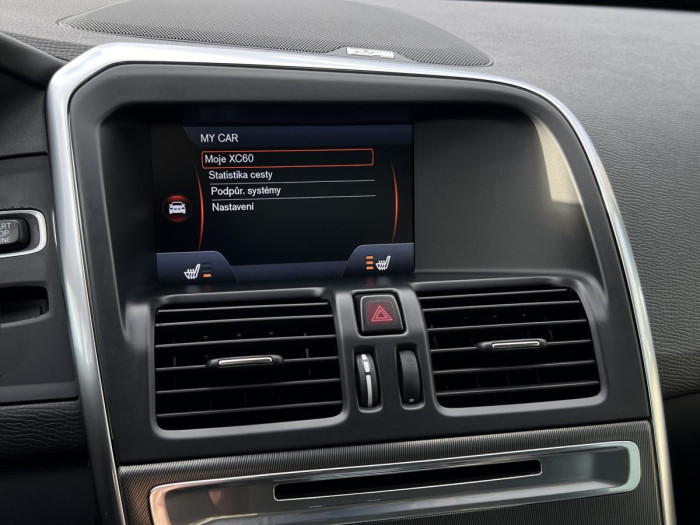 Volvo XC60 D5 AWD R-DESIGN Aut CZ 2.4 d
