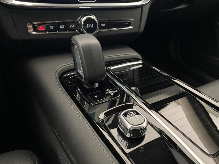 Volvo V90 T6 AWD PLUG-IN BRIGHT PLUS