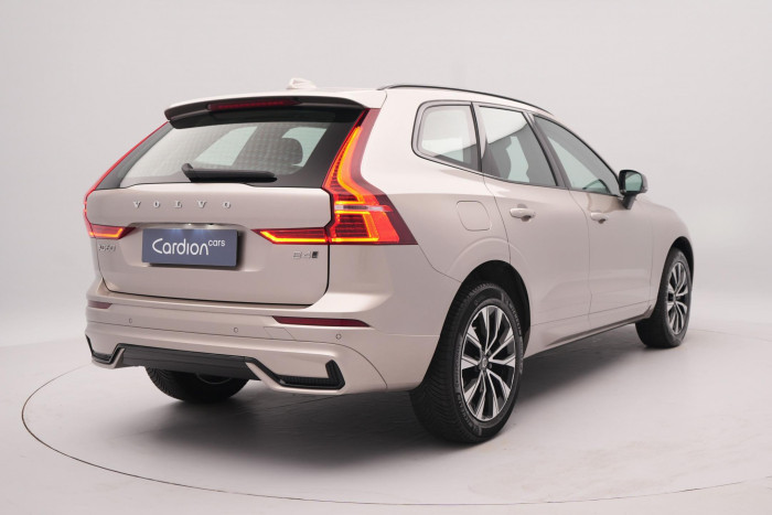 Volvo XC60 B4 AWD PLUS DARK CZ 1.maj