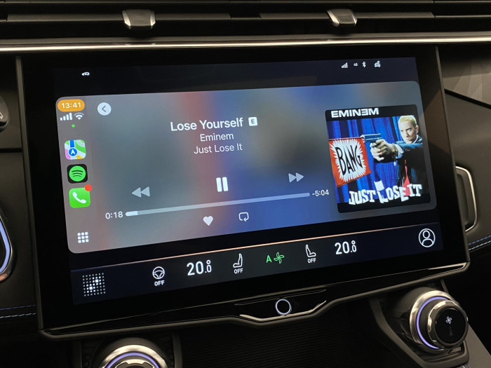 Lynk & Co 01 PHEV DCT AUT 1.maj