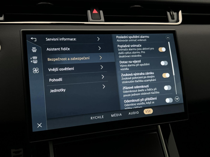 Land Rover Range Rover Evoque D200 DYNAMIC SE AWD Aut 2.0 d Dynamic SE