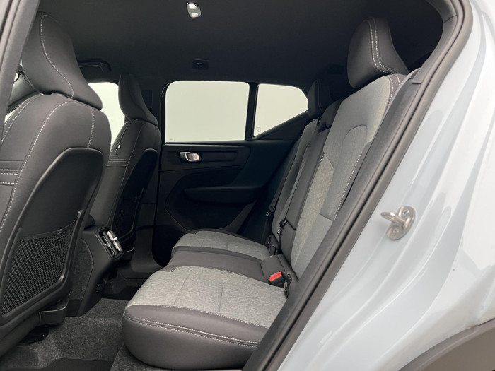Volvo XC40 B3 PLUS DARK AUT CZ