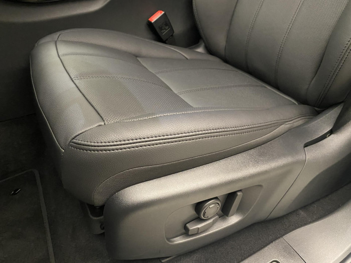 Land Rover Range Rover Evoque D165 R-DYNAMIC SE  AWD AUT 2.0 d Dynamic SE