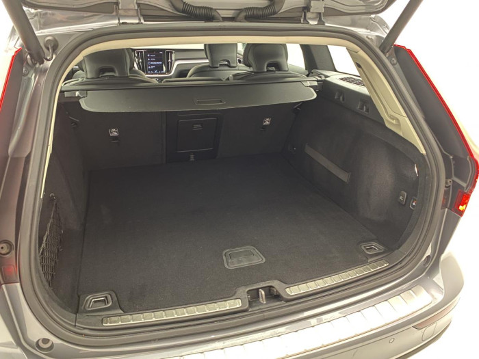 Volvo V60 T5 MOMENTUM AUT CZ REZERVACE 2.0 Momentum