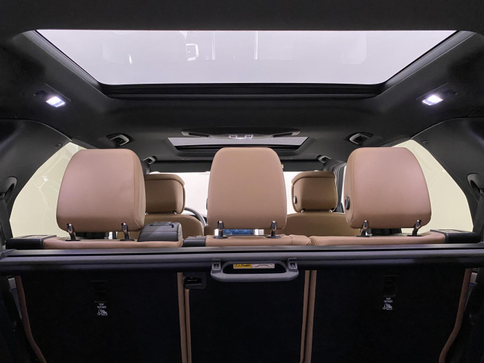 Land Rover Discovery D300 AWD DYNAMIC HSE REZERVACE 3.0 d Dynamic