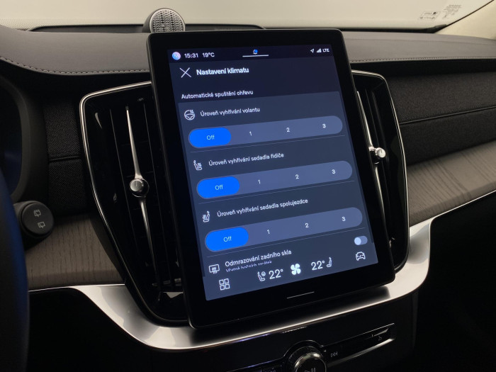 Volvo XC90 T8 AWD RECHARGE DARK ULTRA 7m