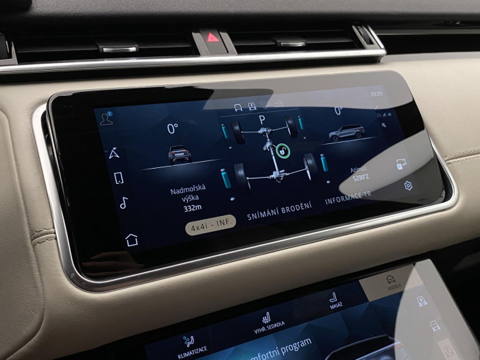 Land Rover Range Rover Velar D300 R-DYNAMIC HSE REZERVACE 3.0 d Dynamic