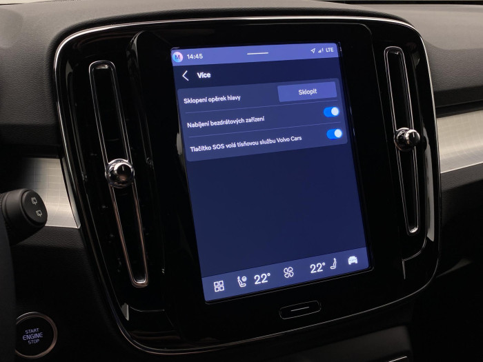 Volvo XC40 B4 PLUS BLACK EDITION AUT CZ