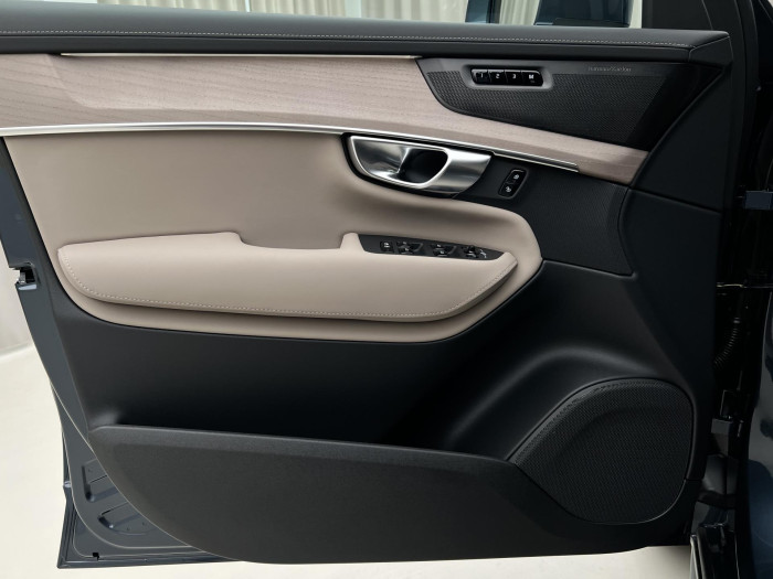 Volvo XC90 T8 AWD RECHARGE BRIGHT PLUS