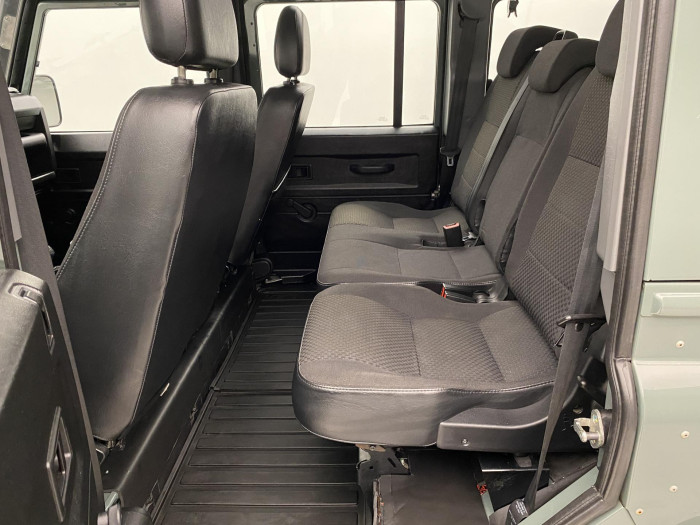 Land Rover Defender 110 STW AWD CZ REZERVACE