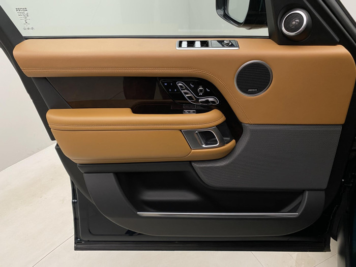 Land Rover Range Rover P525 AUTOBIOGRAPHY REZERVACE