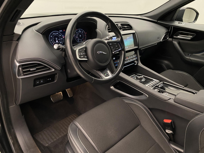 Jaguar F-Pace 25d R-SPORT AWD AUT CZ 2.0 d Sport