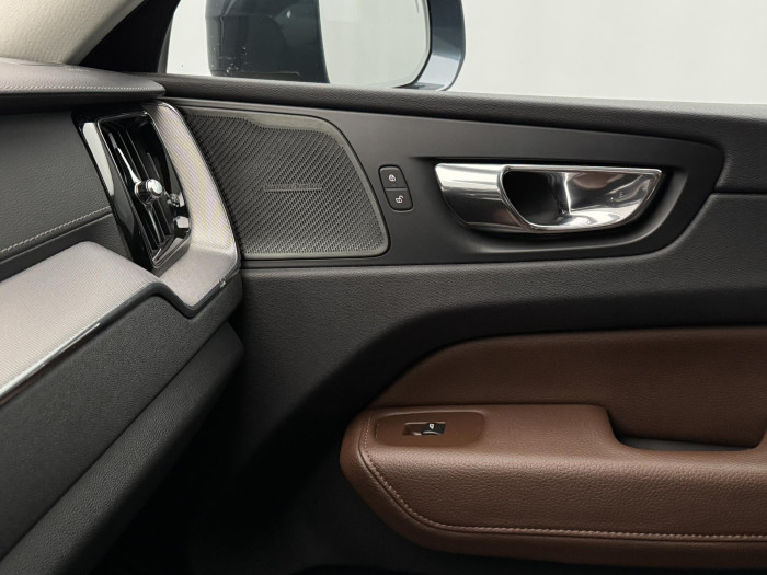 Volvo XC60 D5 AWD INSCRIPTION AUT CZ 2.0 d