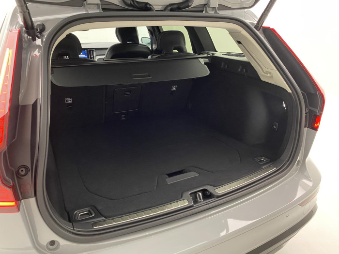 Volvo V60 B4 AUT DARK PLUS