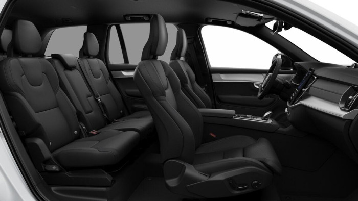 Volvo XC90 B5 AWD BLACK EDITION PLUS 7