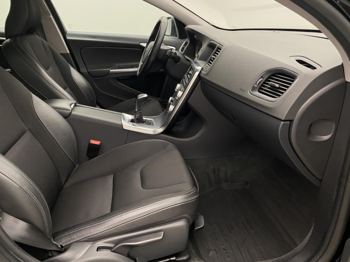 Volvo V60 D3 MOMENTUM CZ 2.0 d Momentum