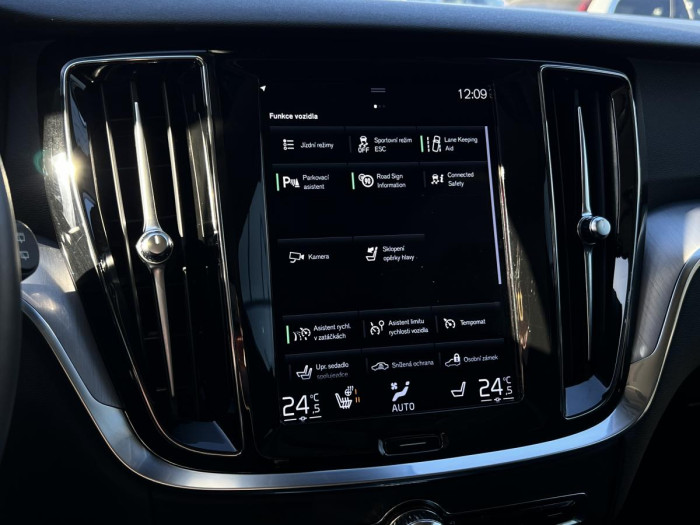 Volvo V60 B4 MOMENTUM Aut maj. 2.0 Momentum